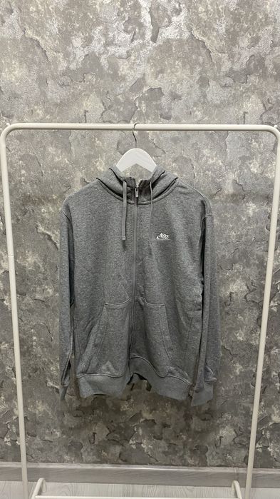 Продается Nike Zip Hoodie