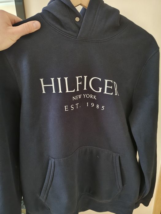 Нов суичър Tommy Hilfiger