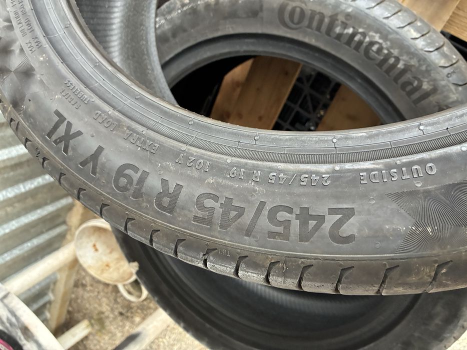 245/45/19 Континентал  Летни