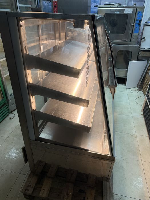 Топла витрина / дания-размери-90-135-75см/