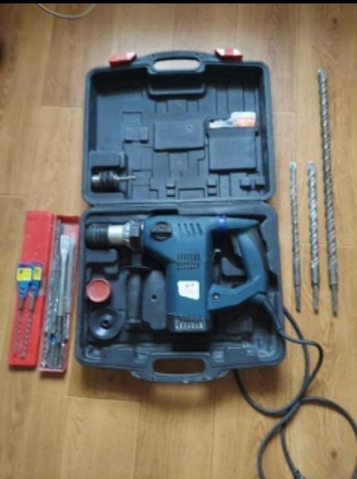 Продам дрель перфоратор