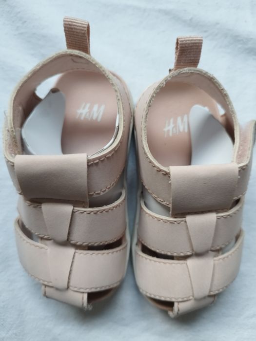 Детски сандали за прохождане