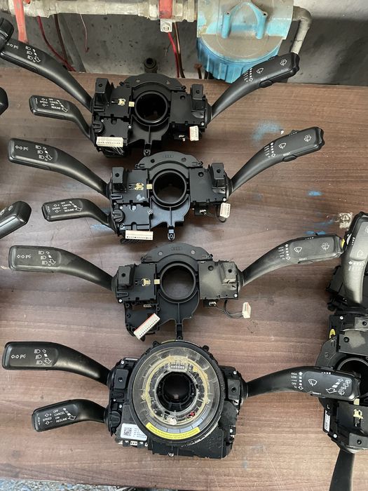 Grup manete maneta stergatoare semnal pilot audi a4 b8 a5 q5 a6