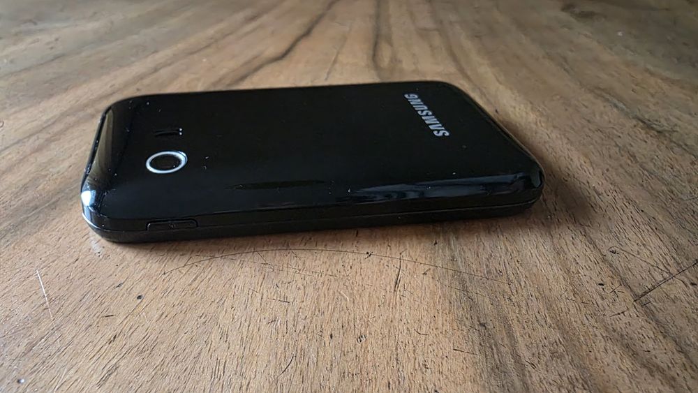 Смартфон Samsung Y GT-S5360