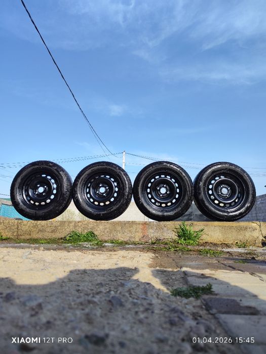 Продам комплект колес R15