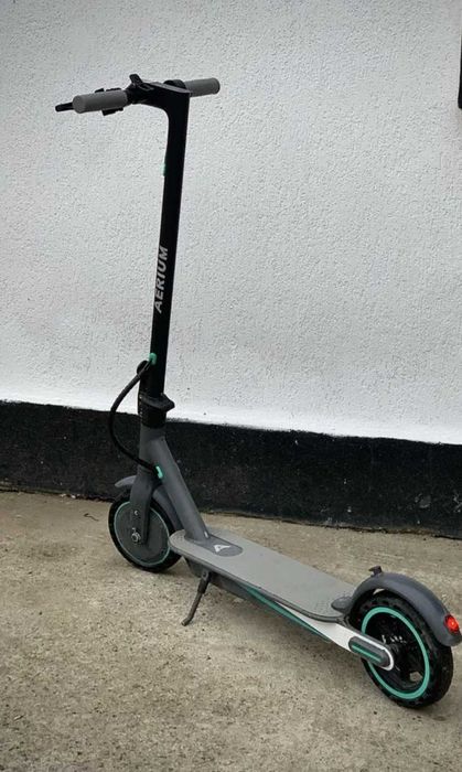 Aerium 350T – trotinetă electrică, stare excelentă,