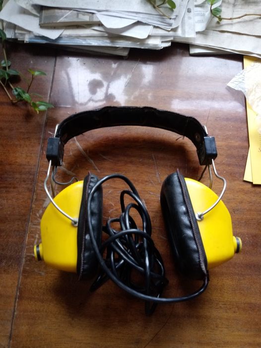 Продам наушники ТДС 6
