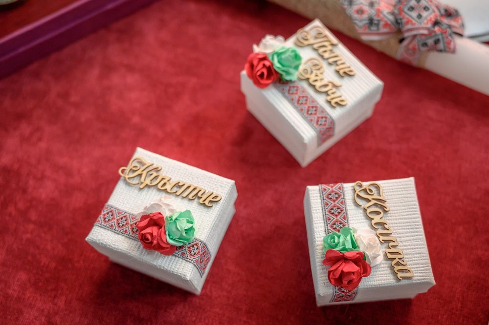 Комплект за кръщене  /бебешки съкровиша/кутия за парични подаръци/свещ