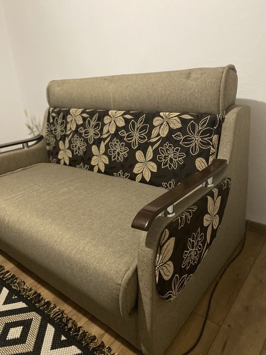 Vând canapea, 140x200cm