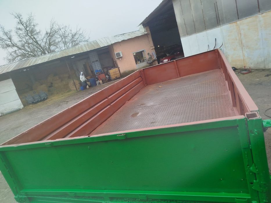 Ремарке четирите но самосвално