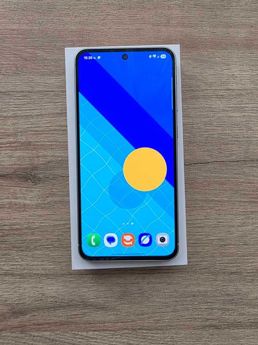 Samsung A56 256GB цвят Awesome Lightgray