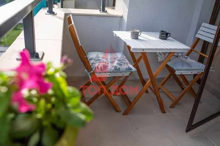 Дава се под наем Двустаен апартамент в Варна, Цветен квартал - 65 кв.м за 612 € - Снимка #10