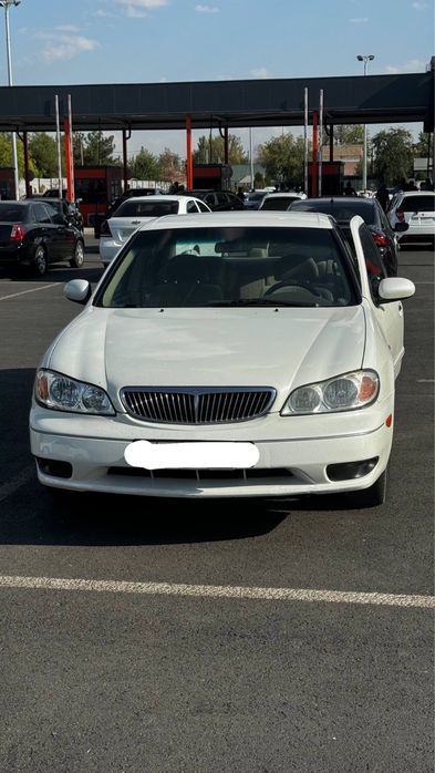 Nissan Maxima A33