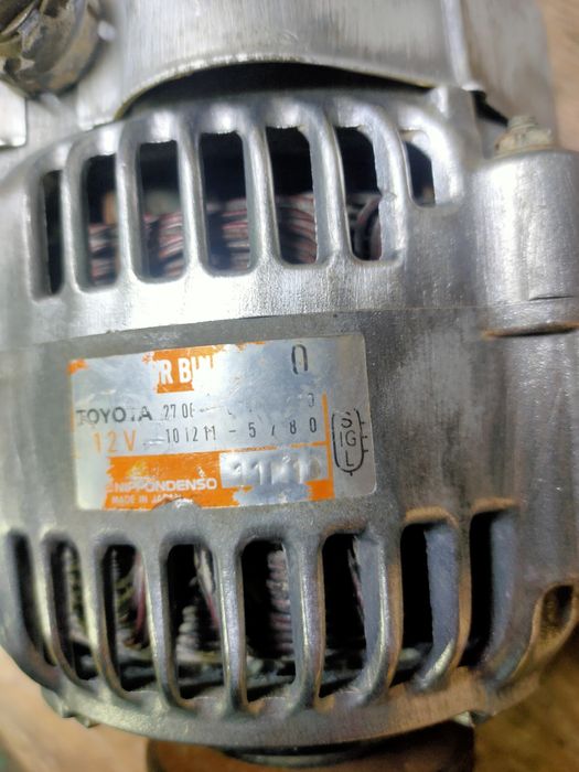 Генератор тайота Ленд Крузер