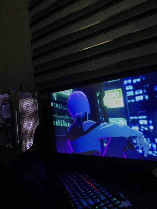 Продам пк Игровой моник 200герц  +клава и мышка attack shark M3