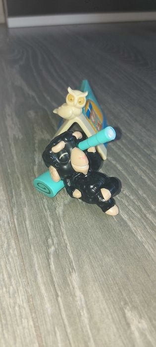 Играчки от яйца Киндер макси