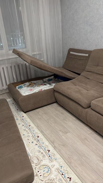 Продается диван.