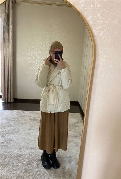 Стильная очень теплая женская куртка