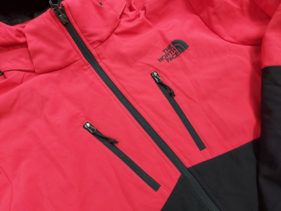The north face яке L размер primaloft