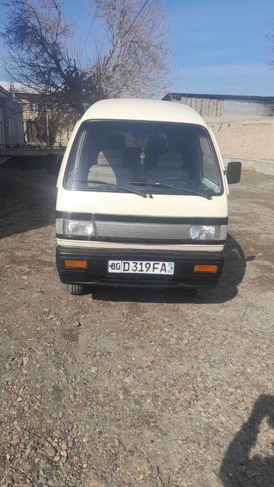 Mashina tezda sotiladi