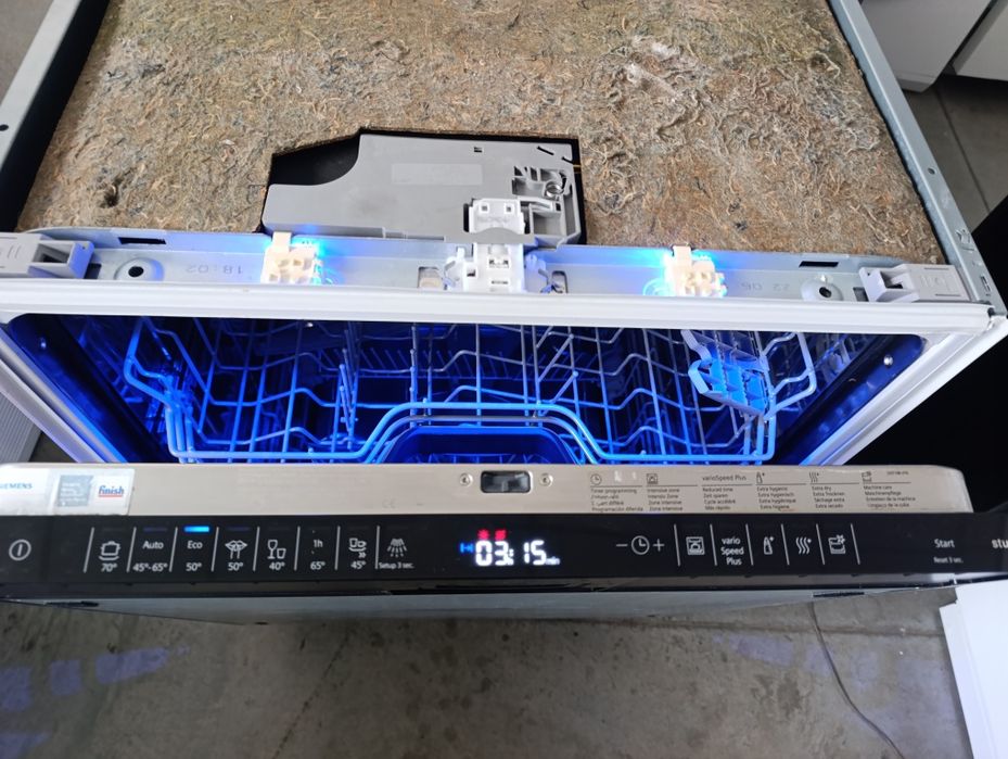 Съдомиялна за пълно вграждане SIEMENS