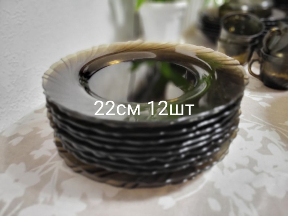 Столовый сервиз. 19000 торг