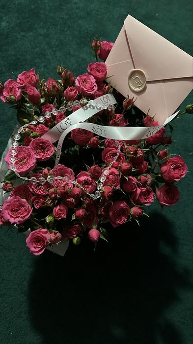 кустовые розы букет