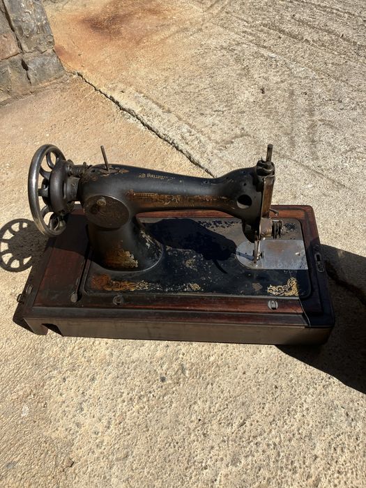 Шевна машина SINGER