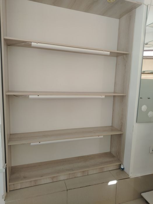 Полки для магазина