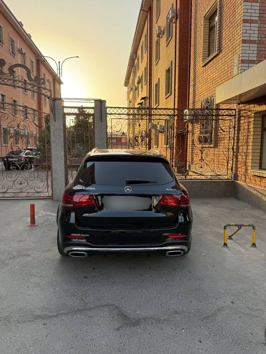 Mercedes Benz GLC200 4Matic