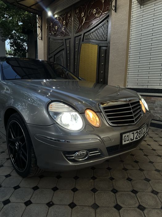 Mersedes benz 211 e240