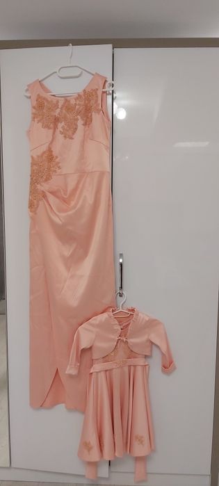 Set mama fiica cu dantela brodata manual rochie ocazie de seara