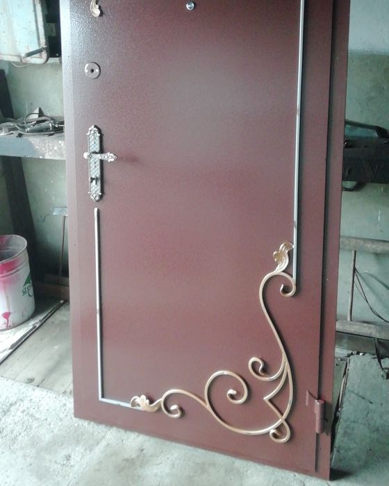 Металлические двери на заказ