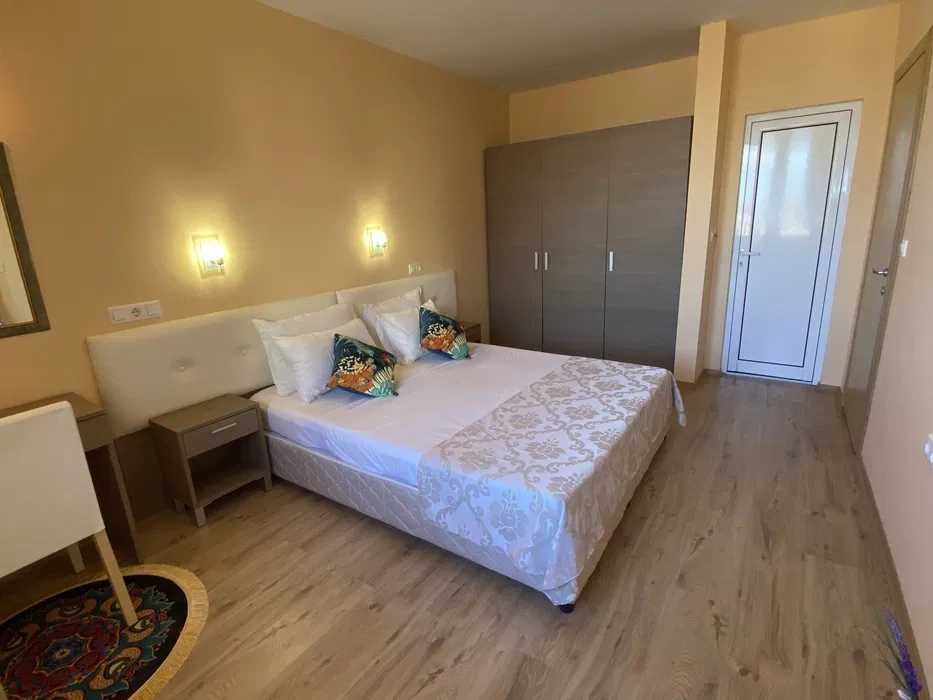 Дава се под наем Тристаен апартамент в Поморие - 100 кв.м за 100 € - Снимка #6