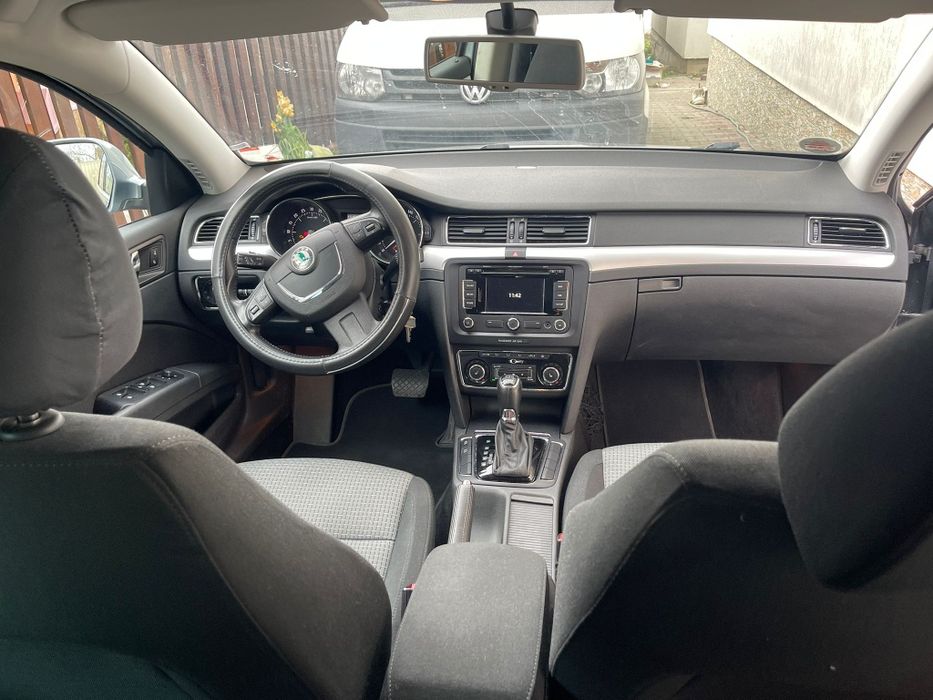 Vând mașina Skoda Superb Combi, 1,9 TDI 2013, automata, unic propriet