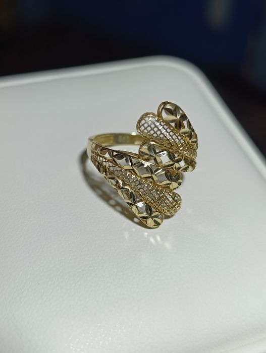 Золотое кольцо, Турецкая изделия, проба 585,вес 1,45 гр размер 18