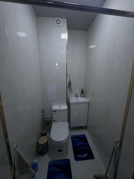 Srochna 3 xonali 90 kv mehnat posti oldida evro remont