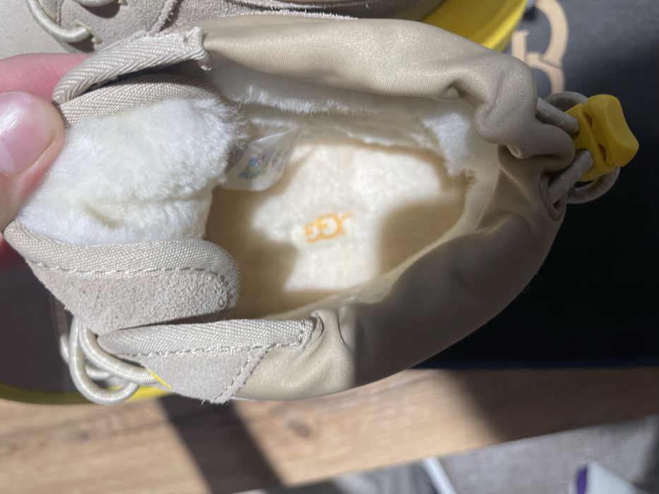 Продам зимнюю обувь UGG оригинал