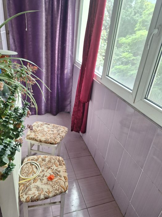 Vand apartament 3 camere