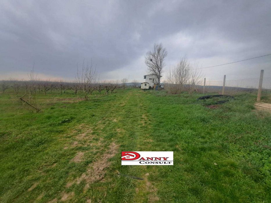 Продава се Земеделски имот в Велико Търново, Акация -  кв.м за 1836 €/дка - Снимка #8