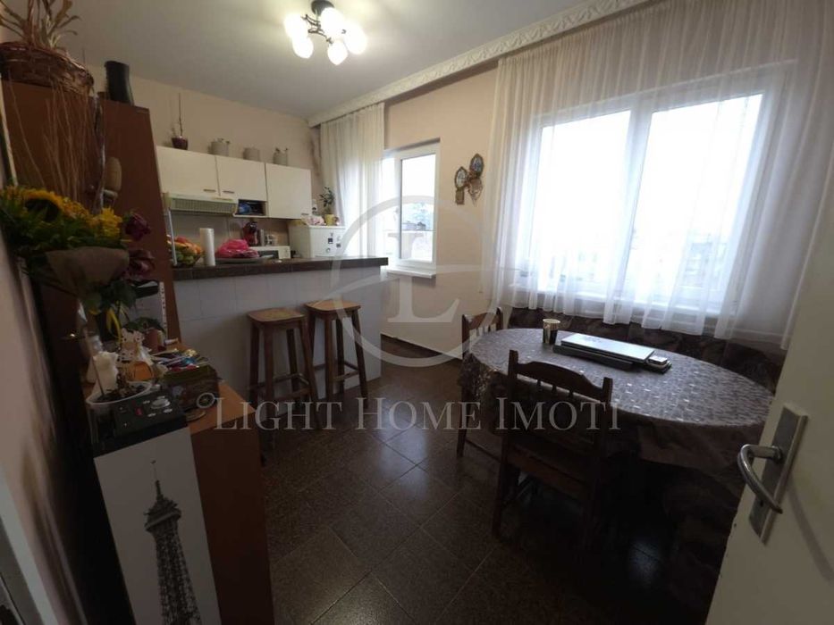 Продава се Тристаен апартамент в Пловдив, Тракия - 86 кв.м за 1675 €/кв.м - Снимка #4