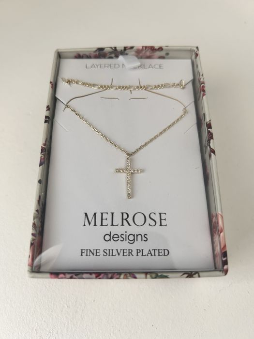 Посребрено кръстче - колие