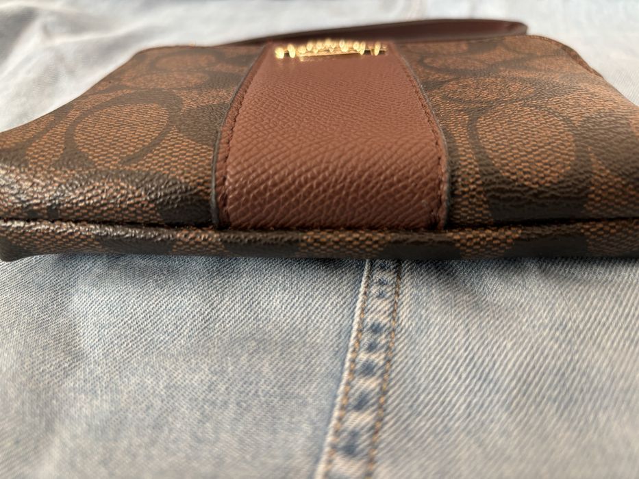 Протмоне Coach Ново