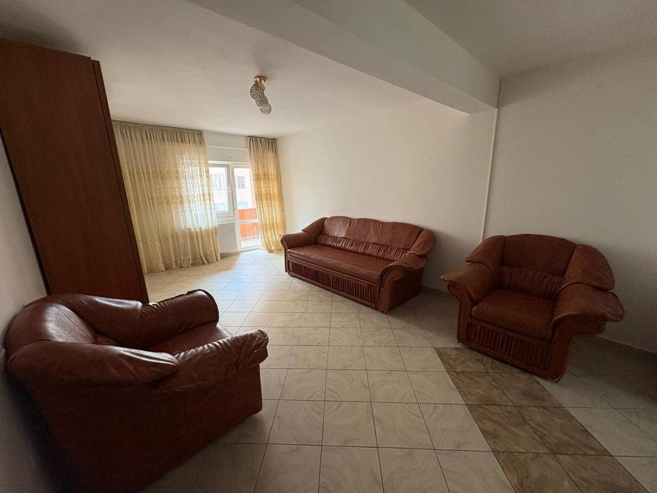 Apartament de închiriat