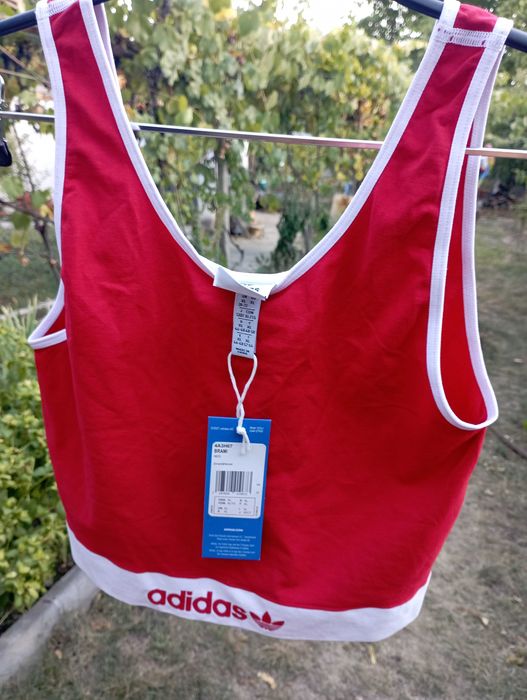 Адидас Спортни сутиени, комплекти, суетширти