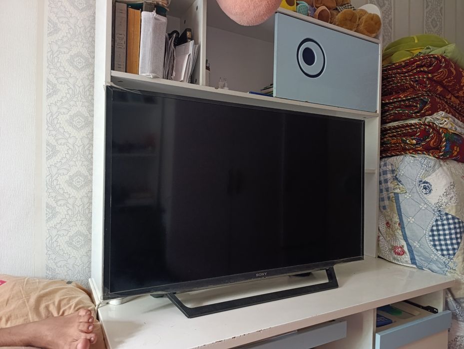 Телевизор сони продам