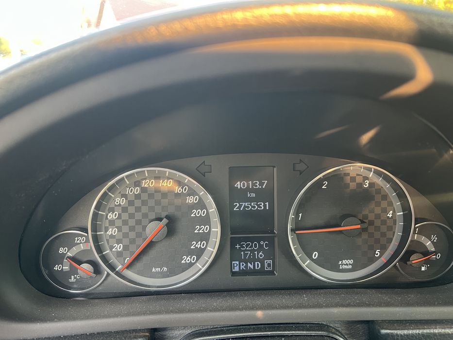 MERCEDES-BENZ CLK-Class 2010 — imagine 3