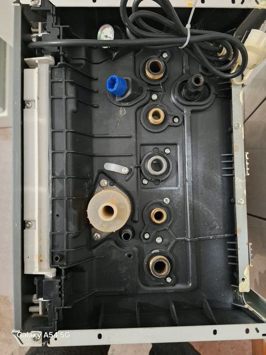 Centrală Ariston pe gaz, se vinde sau se dezmembrează.