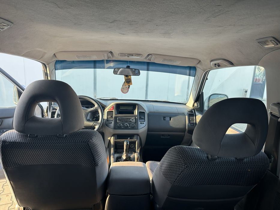 Vand sau schimb  Mitsubishi pajero mk3