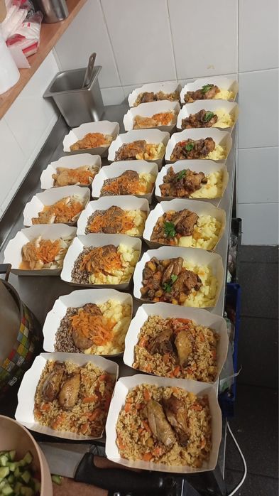 Продаются готовые блюда, салаты